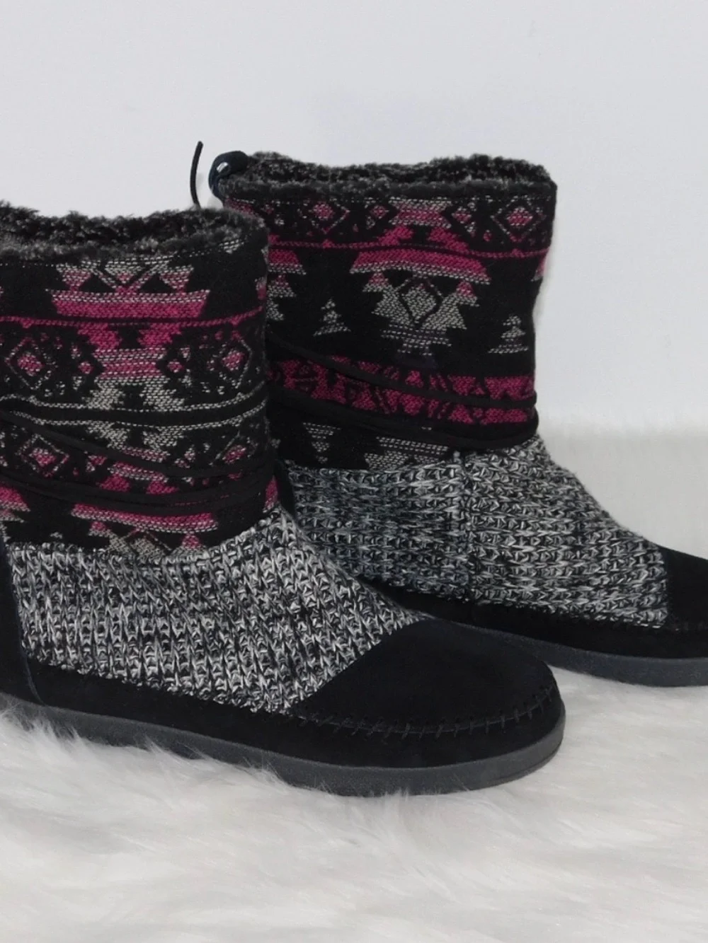 Toms moccasin boots
